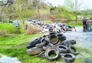 Cazadores recogieron más de 30.000 kilos de basura en Peñas de Aia 