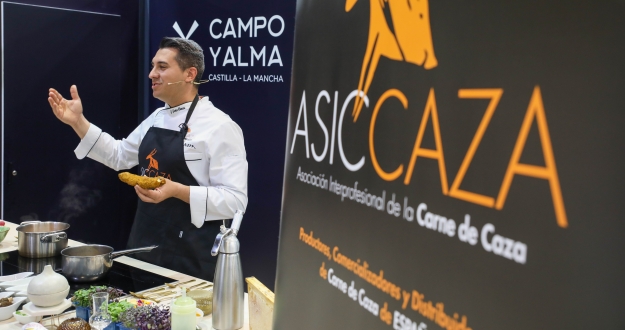 Profesionales de España y de toda Europa se interesan por la carne de caza en el Salón Gourmets 