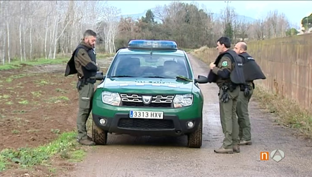 Los agentes rurales patrullan en grupos de tres y armados para evitar más asesinatos